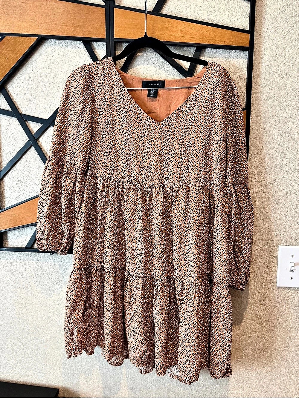 Tahari Animal Print Mini Dress Size XS Like New